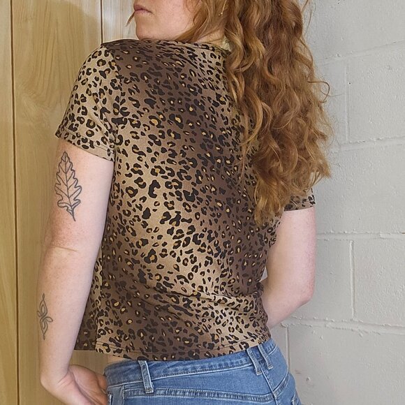 y2k Mobwife McBling Safaricore Indie Sleeze Sporty Cheetah Print Babydoll Tee - Picture 3 of 9